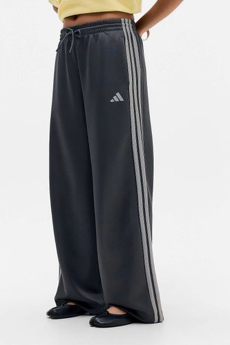Pantalon de survêtement Grey 3-Stripes Stadium en taille: Medium - adidas - Modalova