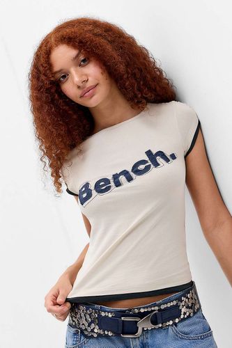 T-shirt à appliqué Kirra écru en taille: XS - Bench - Modalova