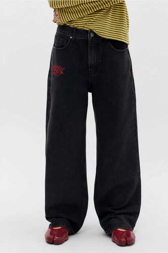 Jeans brodés exclusifs UO en taille: Small - Ed Hardy - Modalova