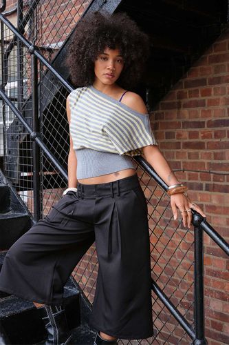 Haut UO Bailey par en taille: Small - Urban Outfitters - Modalova