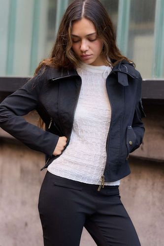 Veste ajustée UO Pia par en taille: XS - Urban Outfitters - Modalova