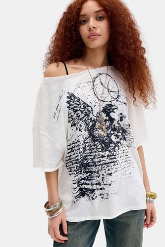 T-shirt graphique épaules dénudées UO Kurt Eagle par en taille: XS - Urban Outfitters - Modalova