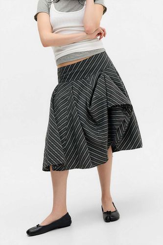 Jupe midi à rayures froncée UO Olga par en taille: 2XS - Urban Outfitters - Modalova