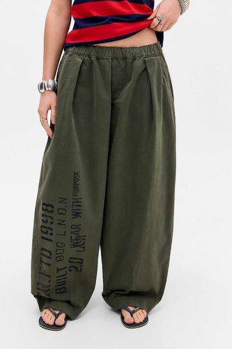 Pantalon large Bobbi Stamp en taille: Medium - BDG - Modalova