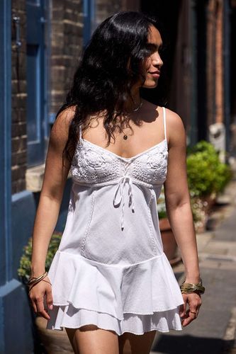 Mini robe Malina en taille: 2XS - Kimchi Blue - Modalova