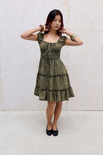 Robe midi maladroite délavée à l'acide Samira en taille: 2XS - Kimchi Blue - Modalova
