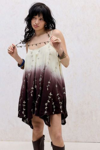 Robe courte ombrée ornée en taille: XS - Light Before Dark - Modalova