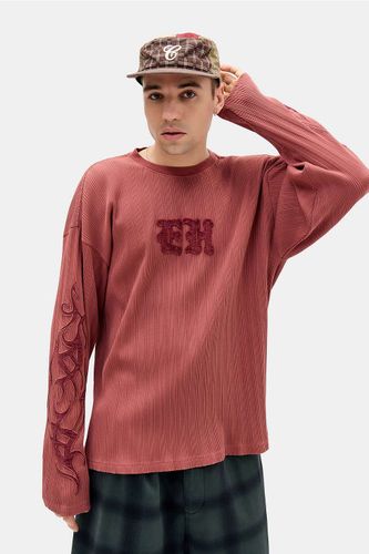 T-shirt graphique à appliqué côtelé Rosewood exclusif UO en taille: Medium - Ed Hardy - Modalova