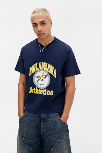 Quelque chose de français. T-shirt graphique de basket-ball à panneaux par iets frans. en taille: XS - iets frans... - Modalova