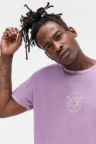T-shirt brodé UO Purple Koi Fish par en taille: XS - Urban Outfitters - Modalova