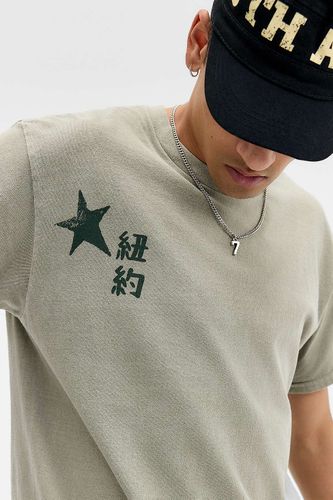 T-shirt UO Scorpion Vert par en taille: Small - Urban Outfitters - Modalova