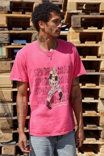 T-shirt graphique UO Spiderman rouge par en taille: Medium - Urban Outfitters - Modalova