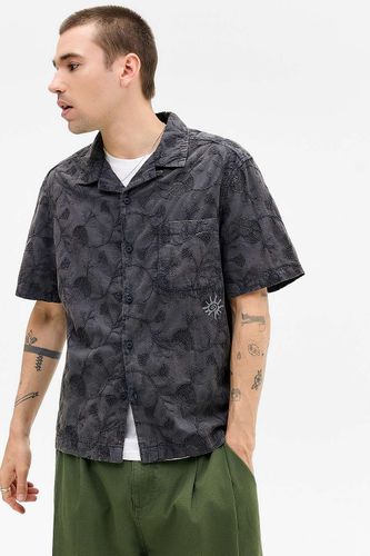 Chemise brodée délavée à l'acide noire en taille: Small - Ayker - Modalova