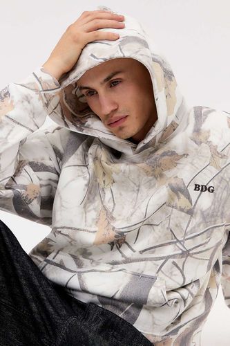Sweat à capuche camouflage écorce blanc en taille: Medium - BDG - Modalova