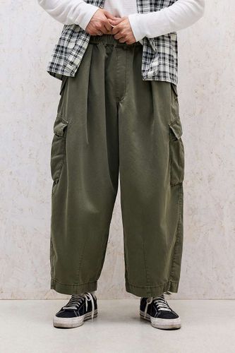 Pantalon cargo court Bobbi en taille: 2XS - BDG - Modalova