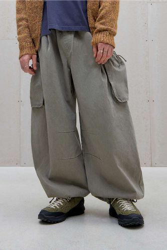Pantalon Forager Gris en Gray taille: Medium - Ayker - Modalova