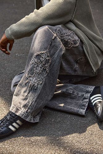 Jean à appliqué néo-gothique taille: 26 l 30 L - BDG - Modalova