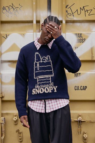 Pull en maille UO Snoopy bleu marine par en taille: XS - Urban Outfitters - Modalova