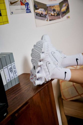 Baskets Shox TL blanches en taille: UK 4 - Nike - Modalova