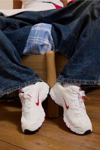 Baskets Air Max Moto 2K Blanches & Rouges en taille: UK 4 - Nike - Modalova