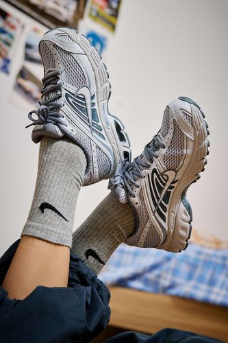 Baskets Air Max Moto 2K Argent & Noir en taille: UK 4 - Nike - Modalova