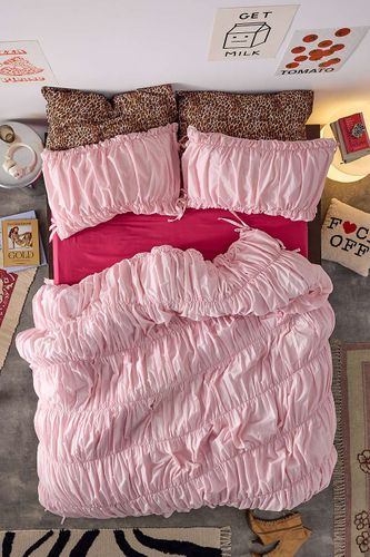 Ensemble de couette froncée par taille: King - Urban Outfitters - Modalova