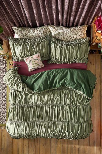 Ensemble de couette froncée par en taille: King - Urban Outfitters - Modalova