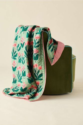 Jeté matelassé Brighton par en taille: TAILLE UNIQUE - Urban Outfitters - Modalova