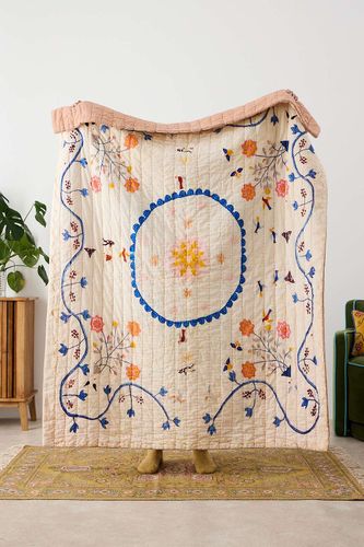 Jeté matelassé Boho par en taille: TAILLE UNIQUE - Urban Outfitters - Modalova