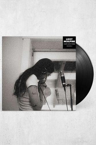 Lizzy McAlpine - Plus Âgée (Et Plus Sage) LP en taille: TAILLE UNIQUE - Urban Outfitters - Modalova