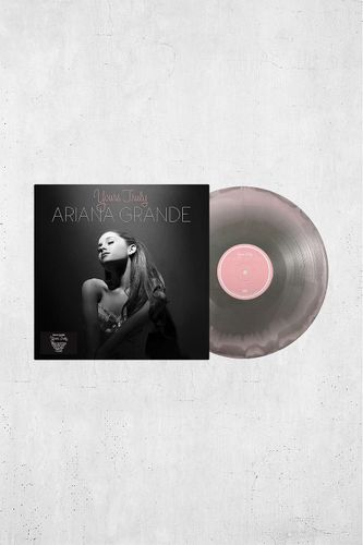 Ariana Grande - Yours Truly LP Exclusif UO en taille: TAILLE UNIQUE - Urban Outfitters - Modalova