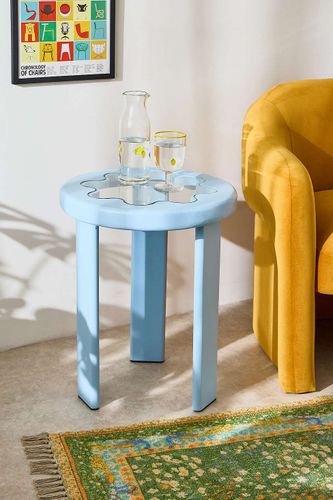 Table d'appoint en verre ondulé par en Blue taille: TAILLE UNIQUE - Urban Outfitters - Modalova