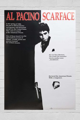 Impression d'art mural Scarface 61x91cm en taille: TAILLE UNIQUE - Urban Outfitters - Modalova