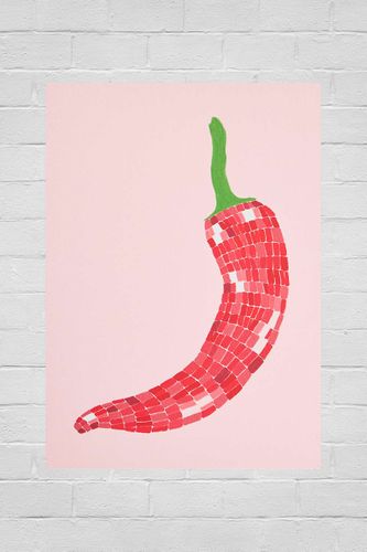 Impression murale Disco Ball Chilli 30cmx40cm en Pink taille: A3 - Urban Outfitters - Modalova