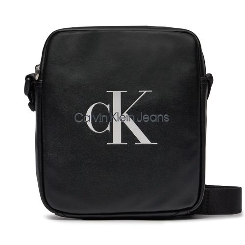 Sacoche Calvin Klein Jeans Monogram Soft Reporter18 K50K511523 Black BEH - Chaussures.fr - Modalova