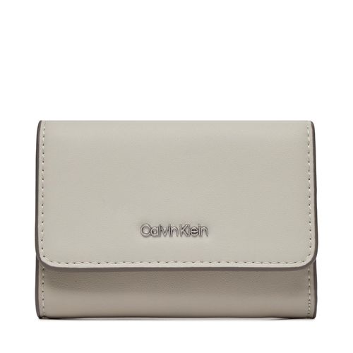 Portefeuille grand format Calvin Klein Ck Must Trifold Sm_Block K60K611435 Blanc - Chaussures.fr - Modalova