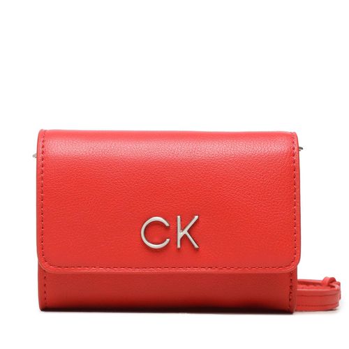 Sac à main Calvin Klein Re-Lock Trifold Sm W/Strap K60K611010 Rouge - Chaussures.fr - Modalova