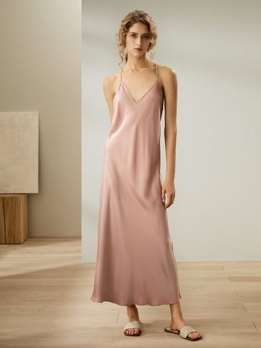 Chemise de nuit longue minimaliste en daim et soie - LILYSILK - Modalova