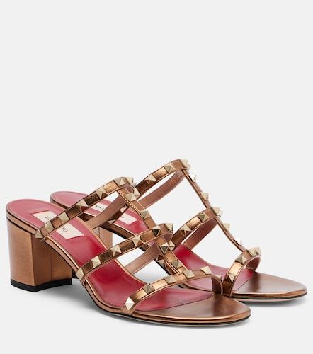 Mules Rockstud en cuir métallisé - Valentino Garavani - Modalova