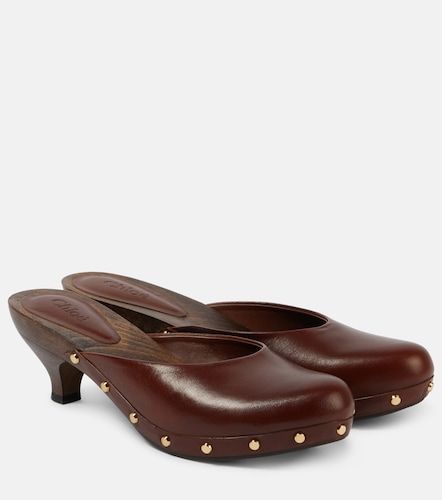 Chloé Mules Judith en cuir à clous - Chloe - Modalova