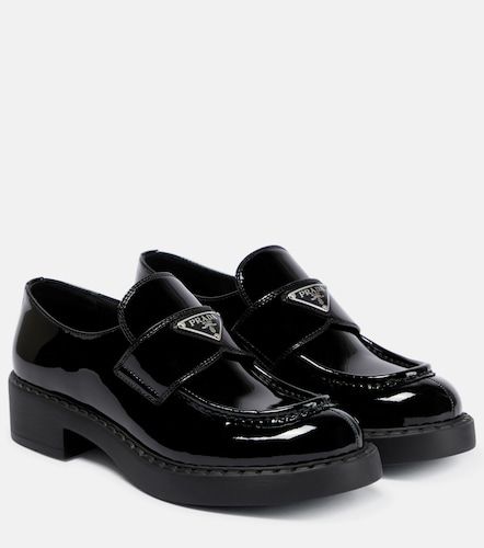Mocassins en cuir verni à logo - Prada - Modalova
