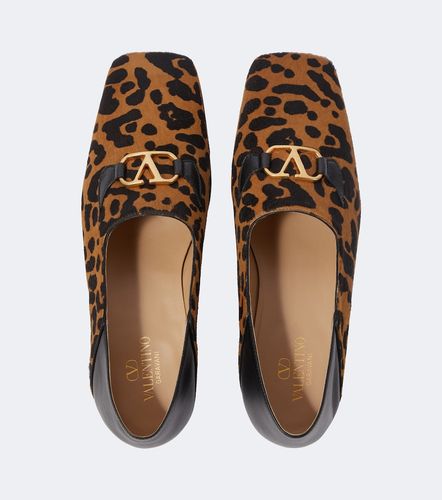 Mocassins Babouche Fauve Éclat en cuir façon poulain - Valentino Garavani - Modalova