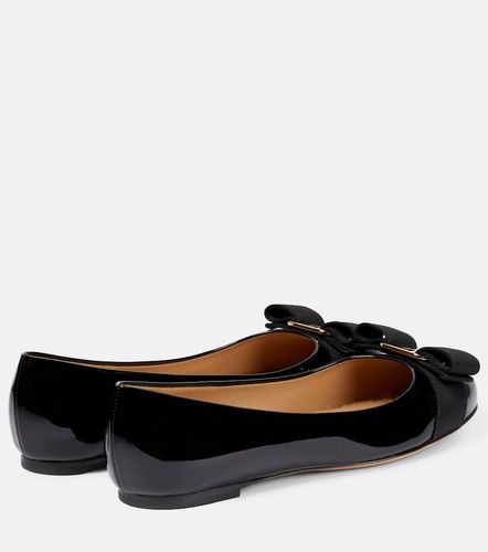 Ballerines Varina en cuir verni - Ferragamo - Modalova