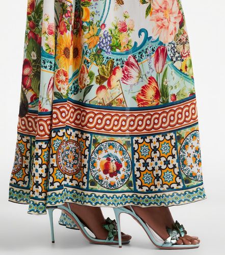 Robe longue en soie à fleurs et ornements - Camilla - Modalova