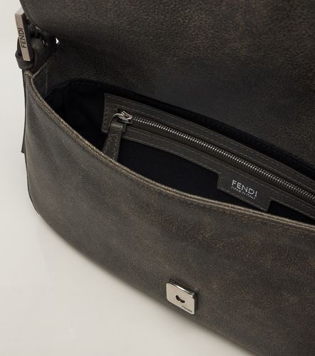 Sac porté épaule Baguette® 26424 Biker Small en cuir - Fendi - Modalova