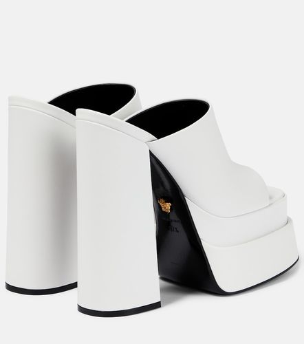 Versace Mules à plateau en cuir - Versace - Modalova