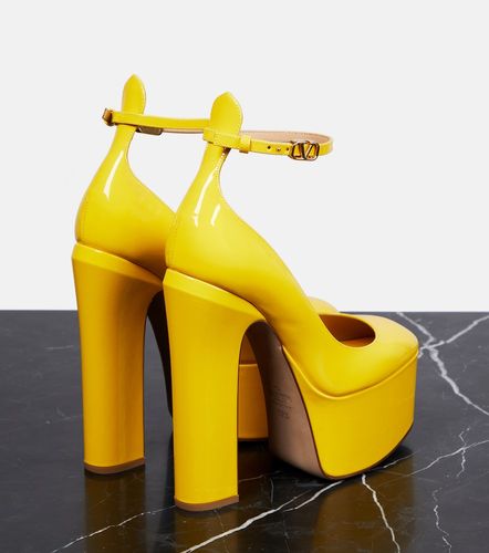 Escarpins à plateau Tan-Go en cuir verni - Valentino Garavani - Modalova