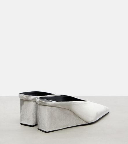 Alaïa Mules compensées Cube 75 en velours - Alaia - Modalova