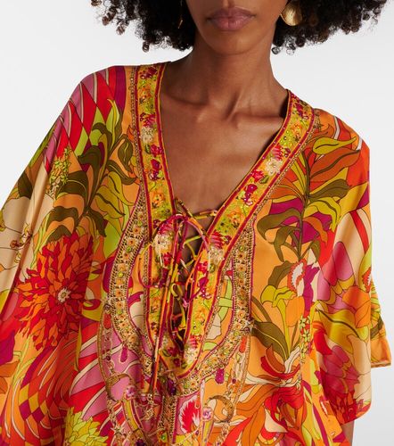 Robe de plage en soie à imprimé floral et ornements - Camilla - Modalova
