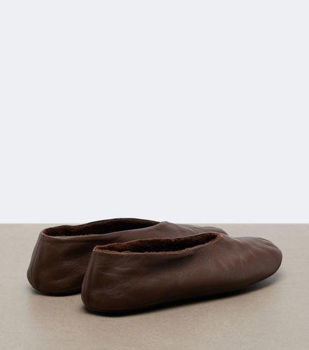 Ballerines Stella en cuir et shearling - The Row - Modalova